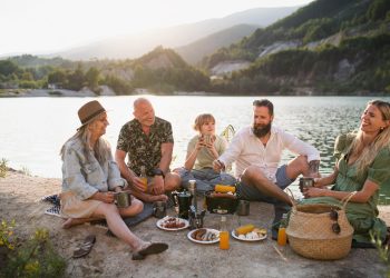 Bridging the Gap Between Generations with Multigenerational Travel Experiences