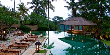 Green Stays: The Shift Towards Eco-Friendly Practices in Hotels