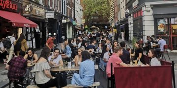 Mayor Unveils New Alfresco Dining Hotspots for London